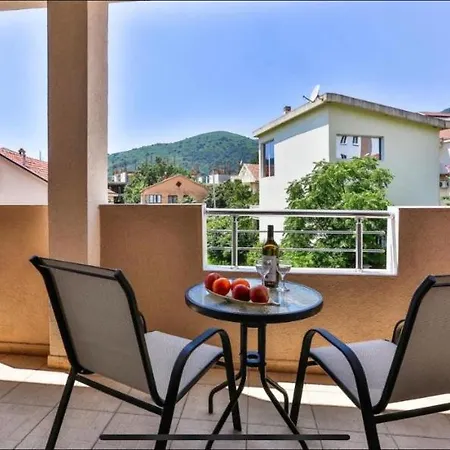 Kosta Konukevi 3*