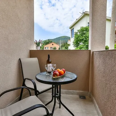 Konukevi Kosta 3*